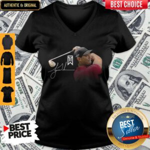 Pretty Tiger Woods Master Golf Signature V-neck