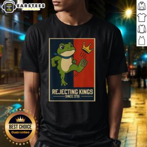 Official Rejecting Kings Since 1776 Portland Frog T-Shirt featuring a playful frog design and bold text.