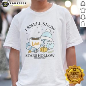 Premium I Smell Snow Stars Hollow Connecticut Christmas T-Shirt featuring a festive design perfect for holiday celebrations.