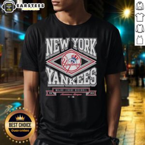 Alt Text: Awesome New York Yankees Heater T-Shirt featuring bold logo and comfortable fit, perfect for baseball fans.