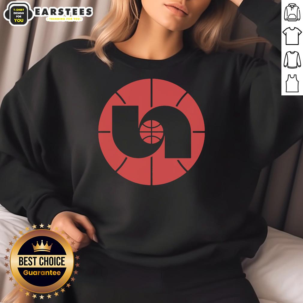 Alt Text: Vintage 1980s Nebraska basketball logo sweatshirt featuring classic design and bold colors. Perfect for fans!